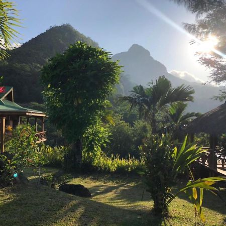 Waterfall Accomodation Port Glaud Exterior foto