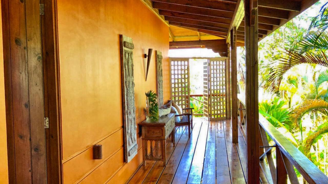 Waterfall Accomodation Port Glaud Exterior foto