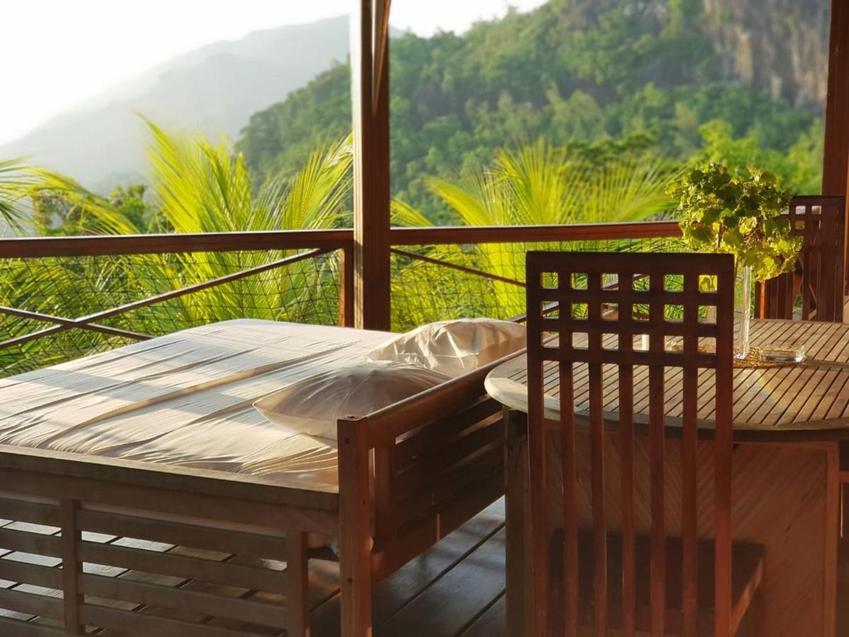 Waterfall Accomodation Port Glaud Exterior foto